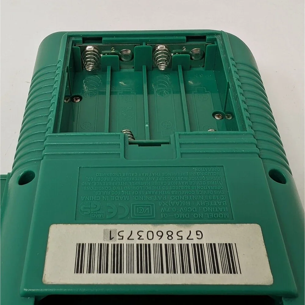 Nintendo Gameboy Green DMG-01 Play It Loud Handheld Console System Very Clean